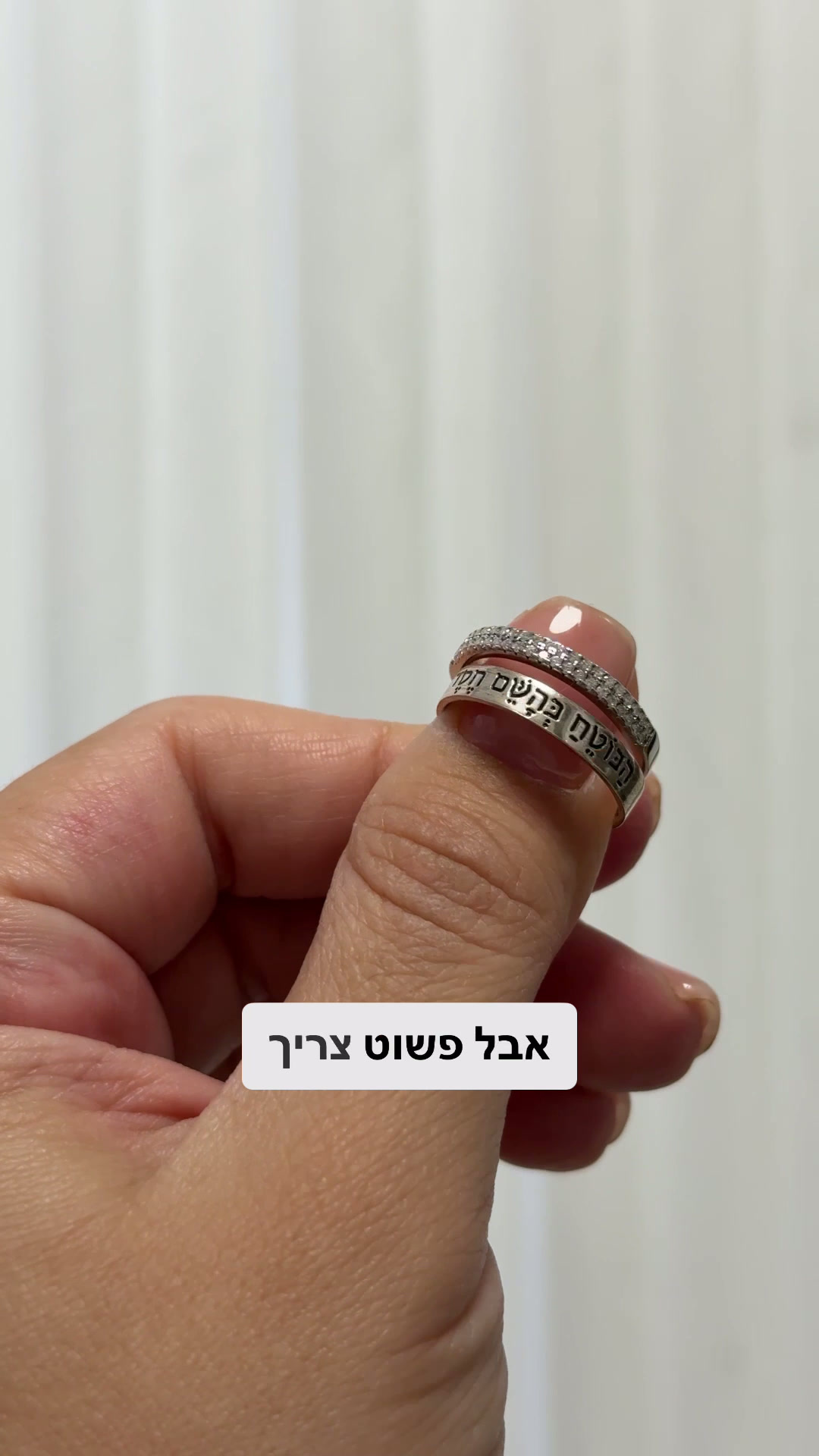 file-2892.jpg 4db9197ba868471eb523f7e463868bb7.mov